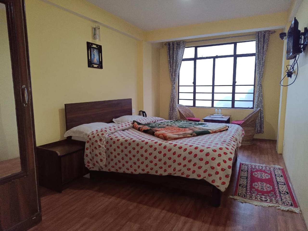 Hotel Himalaya Residency Kanchenjunga View Дарджилінг Екстер'єр фото